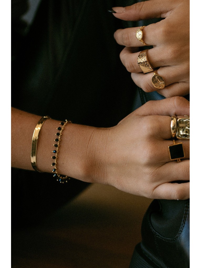 Elegant Black Beaded Bracelet