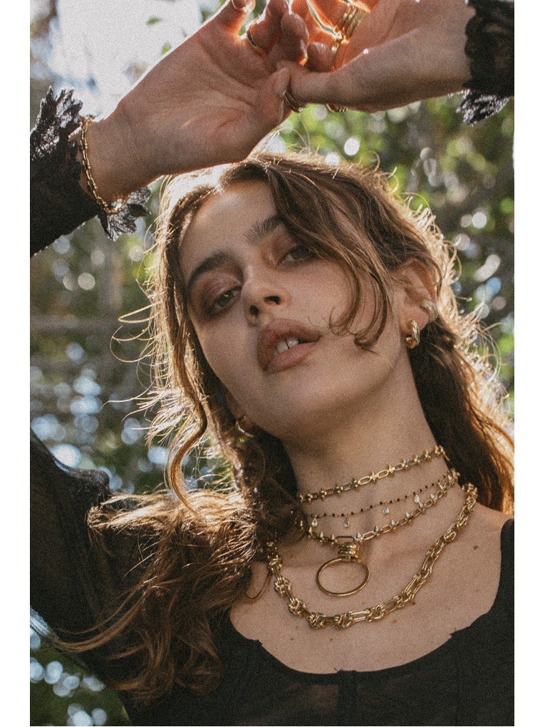 Elegance Redefined: The Spiked Hoop Necklace