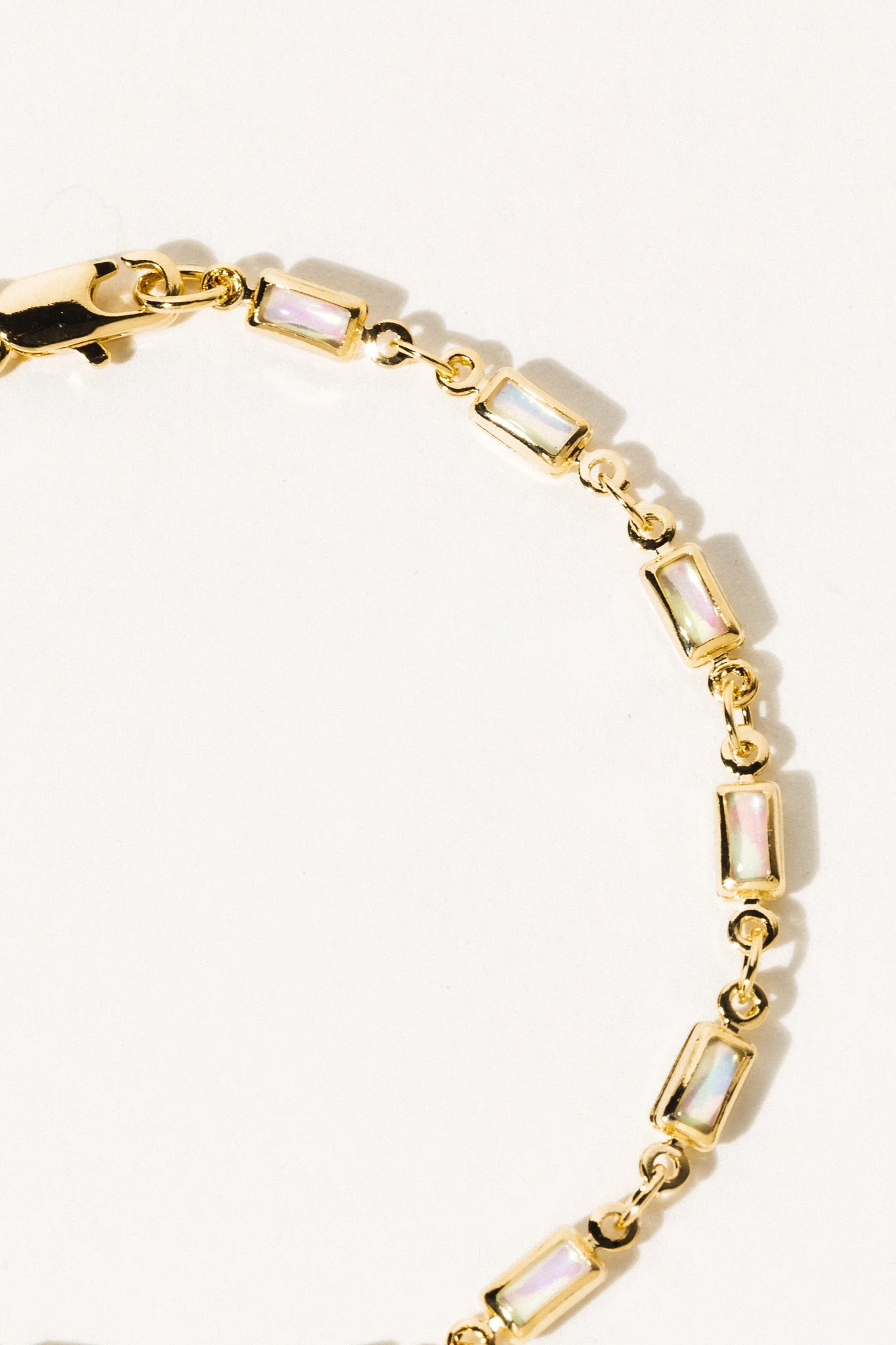 Elegant Faux Gold And Mother-Of-Pearl Link Bracelet